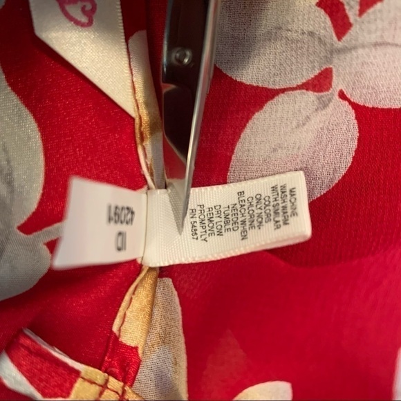 VICTORIA’S Secret Red Floral Nighty Size Small - Picture 7 of 7